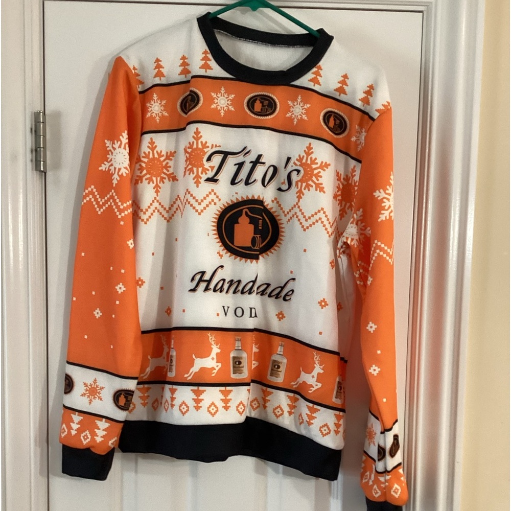 Tito’s Handmade Vodka Sweatshirt Sweater L